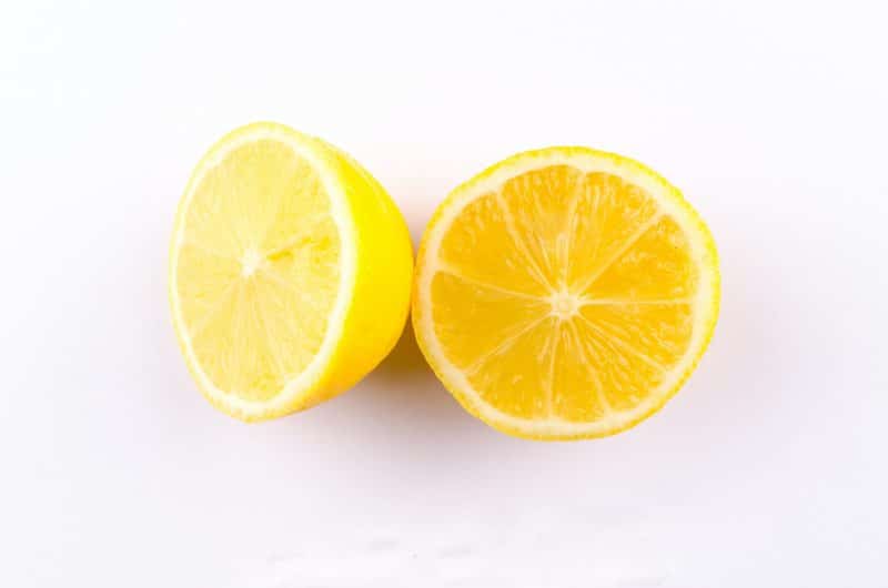 7 mýtov o tom, ako vyvolať menštruáciu: Funguje citrón a ocot?